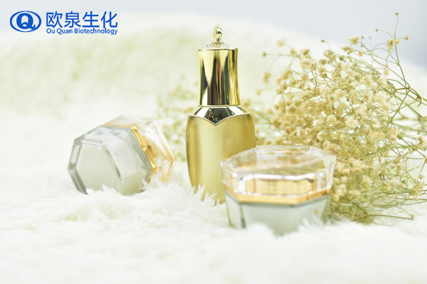 給肌膚補(bǔ)水保濕需要注意的事項(xiàng)有哪些？