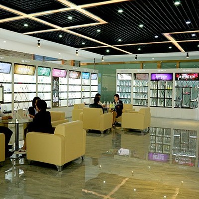 鄉(xiāng)鎮(zhèn)美妝店從備受冷落到開出奇跡之花！