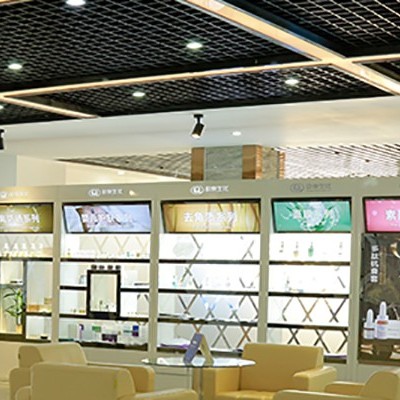 化妝品代加工:開個(gè)什么化妝品店好？